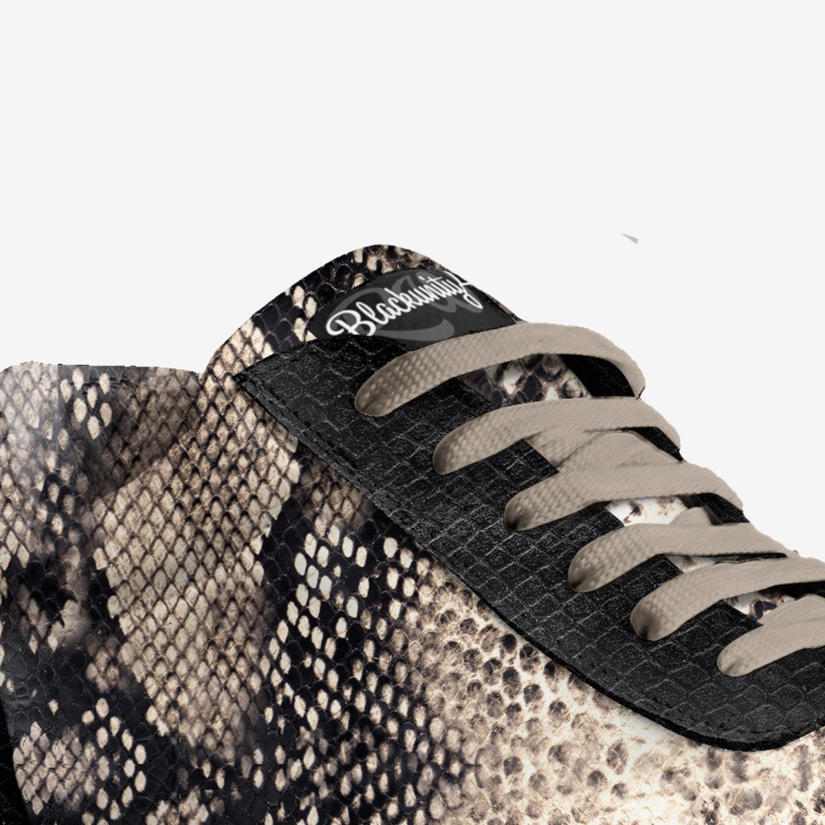 Single custom made in Italy shoes by Raymond Wailes | Detail view