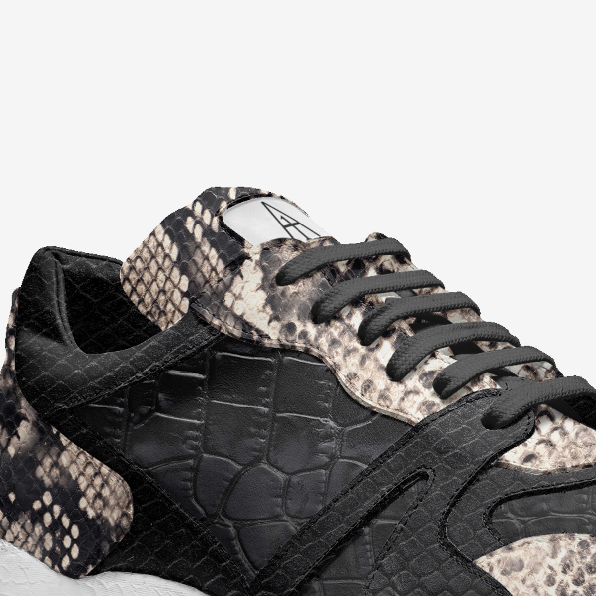 rc13runner custom made in Italy shoes by Rafael Castro | Detail view