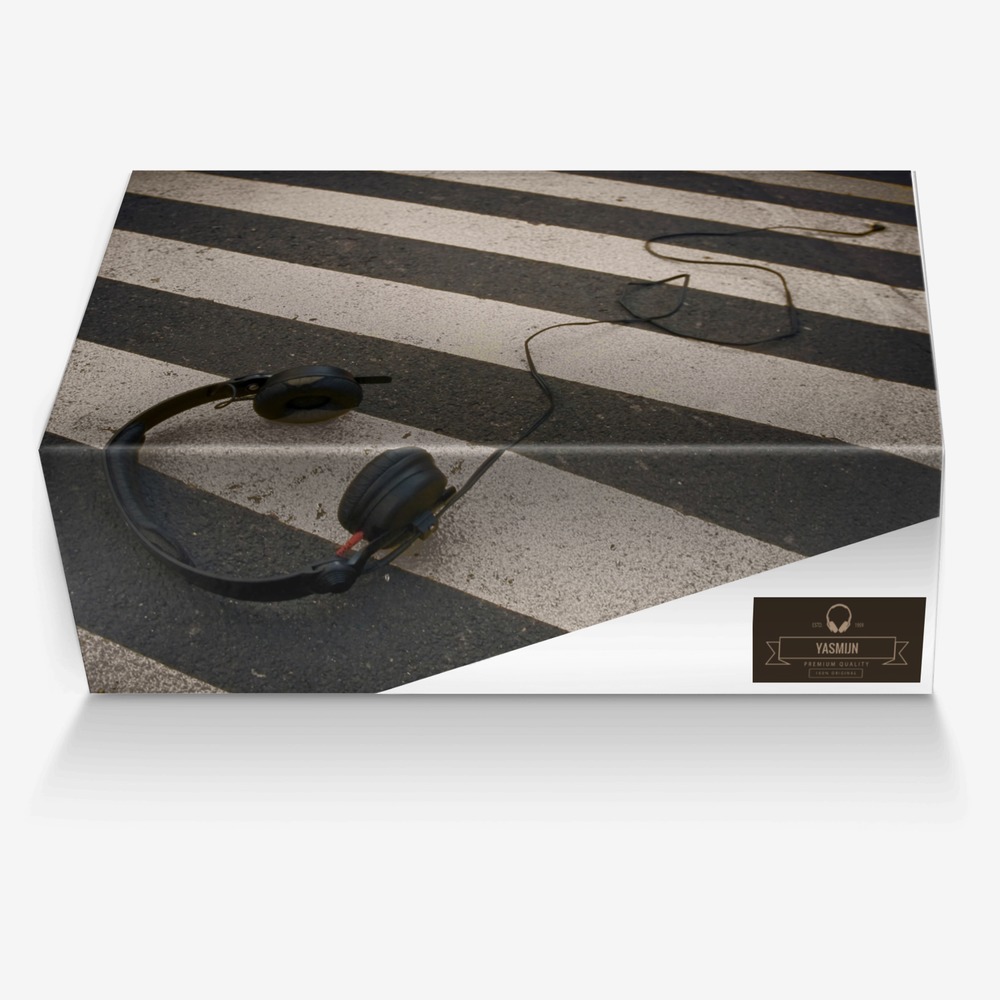 The Girly Shoe custom made in Italy shoes by Yasmijn Pol | Box view