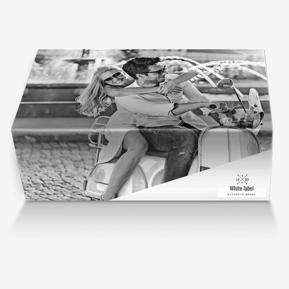 White label custom made in Italy shoes by Annika Weller | Box view