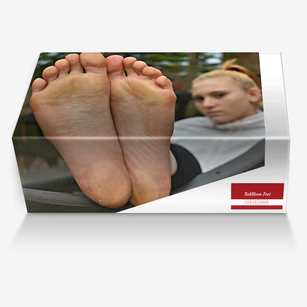 RedMoon Feet custom made in Italy shoes by Darien Portman | Box view