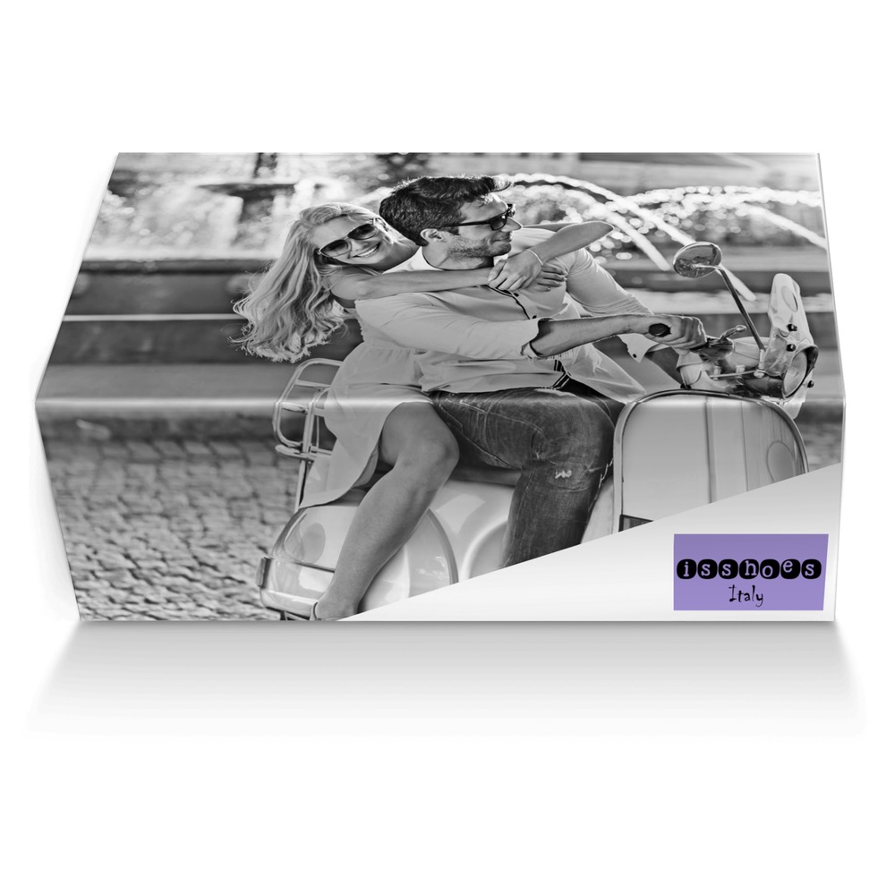 isshoes custom made shoe box isshoes artisan made in Italy shoes by Leonardo Benavides
