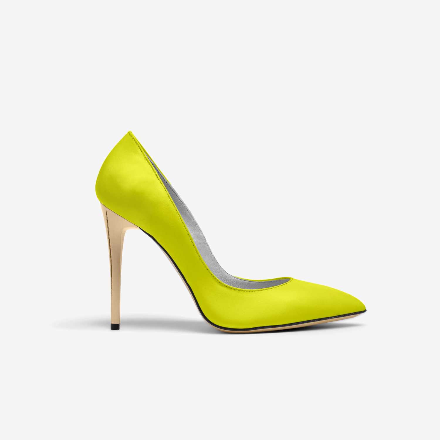 Lemon Cremé custom made in Italy shoes by Alexander Peters | Side view