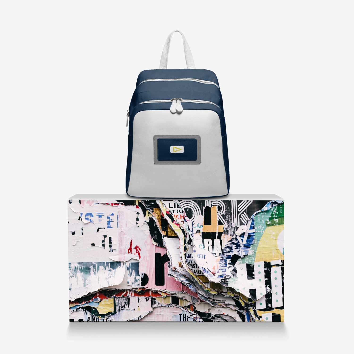 LUIS and VINS custom made in Italy design by Cacace | Over box view