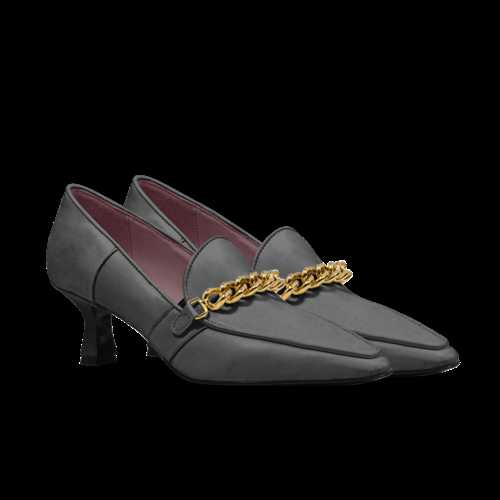 Alessandra Luna | A Unique and Limited Edition Footwear brand